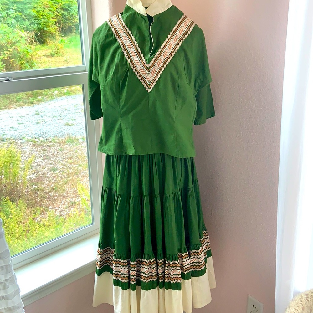 Square dancing skirt and top